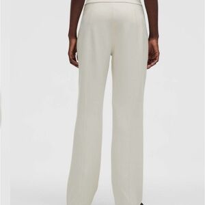 Lululemon Athletica Soft Stream high rise Off-White TrousersNWOT